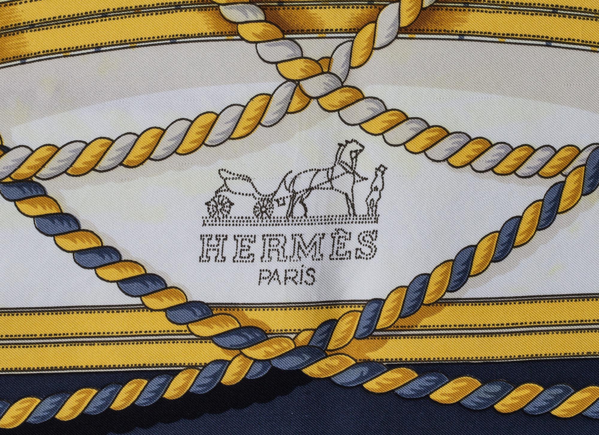 SCARF, "Grande Tenue" Hermès.