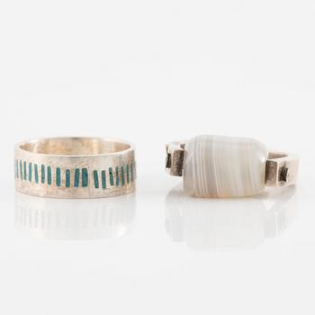 Lars Arby, fem ringar, silver, en med agat.
