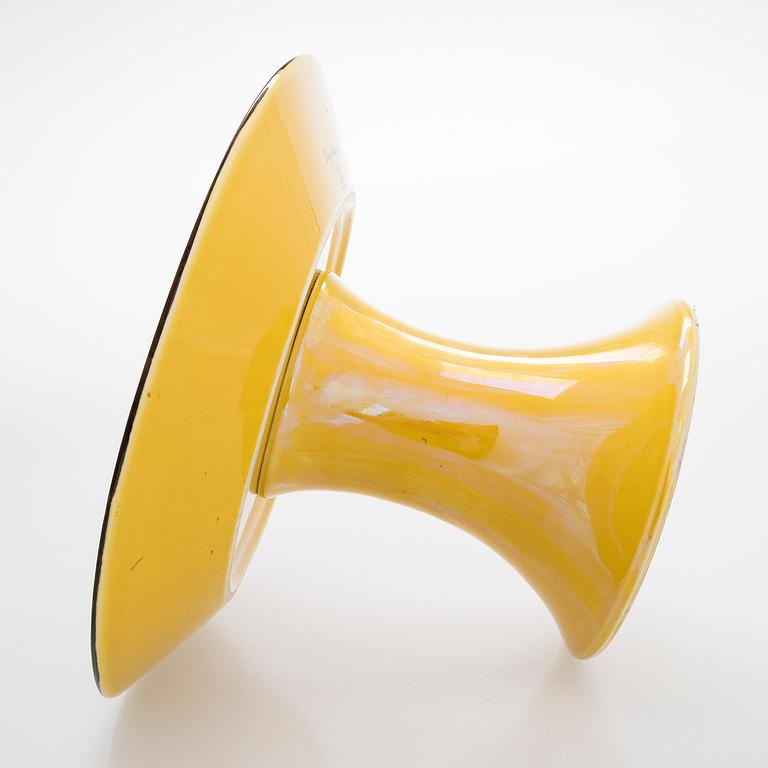 Birger Kaipiainen, a footed 'Florence´ ceramic dish, marked Birger Kaipiainen, Arabia Finland.