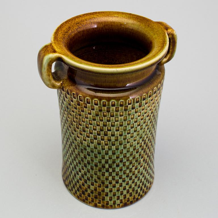 STIG LINDBERG, a stoneware vase, Gustavsberg 1970.