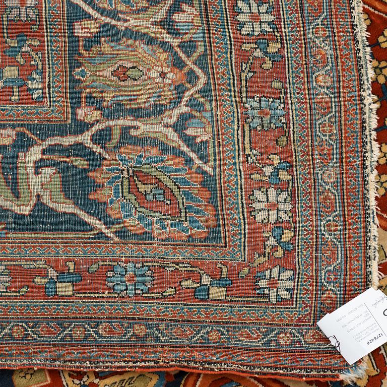 Matta, semiantik Keshan Motachem, ca 292-297 x 220-236 cm (samt en kortsida med 0,5-1 cm slätväv).