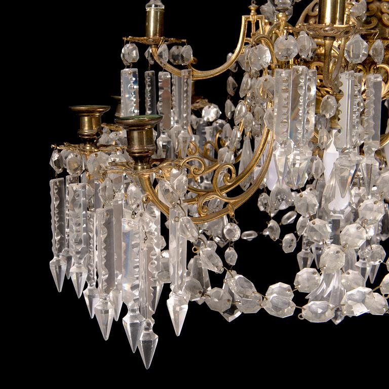 A late 19th-century chandelier.