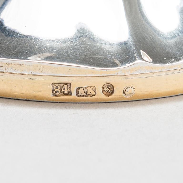Alexander Kordes, Kaffekanna och sockerskål, silver, S:t Petersburg, Ryssland 1858.