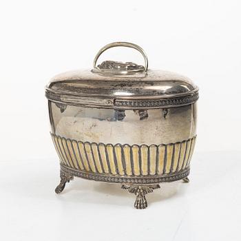 C.G. Hallberg, A Swedish silver sugar casket, Gustavian style, Stockholm 1915.