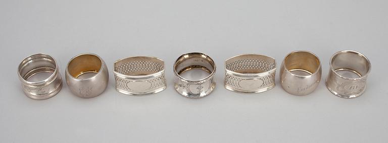 SERVIETTRINGAR, 7 st, silver, diverse stämplar. Vikt tot. 127 g.