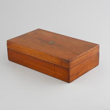 HUMIDOR, skrin från sent 1800-tal, inredning från 2000-tal.