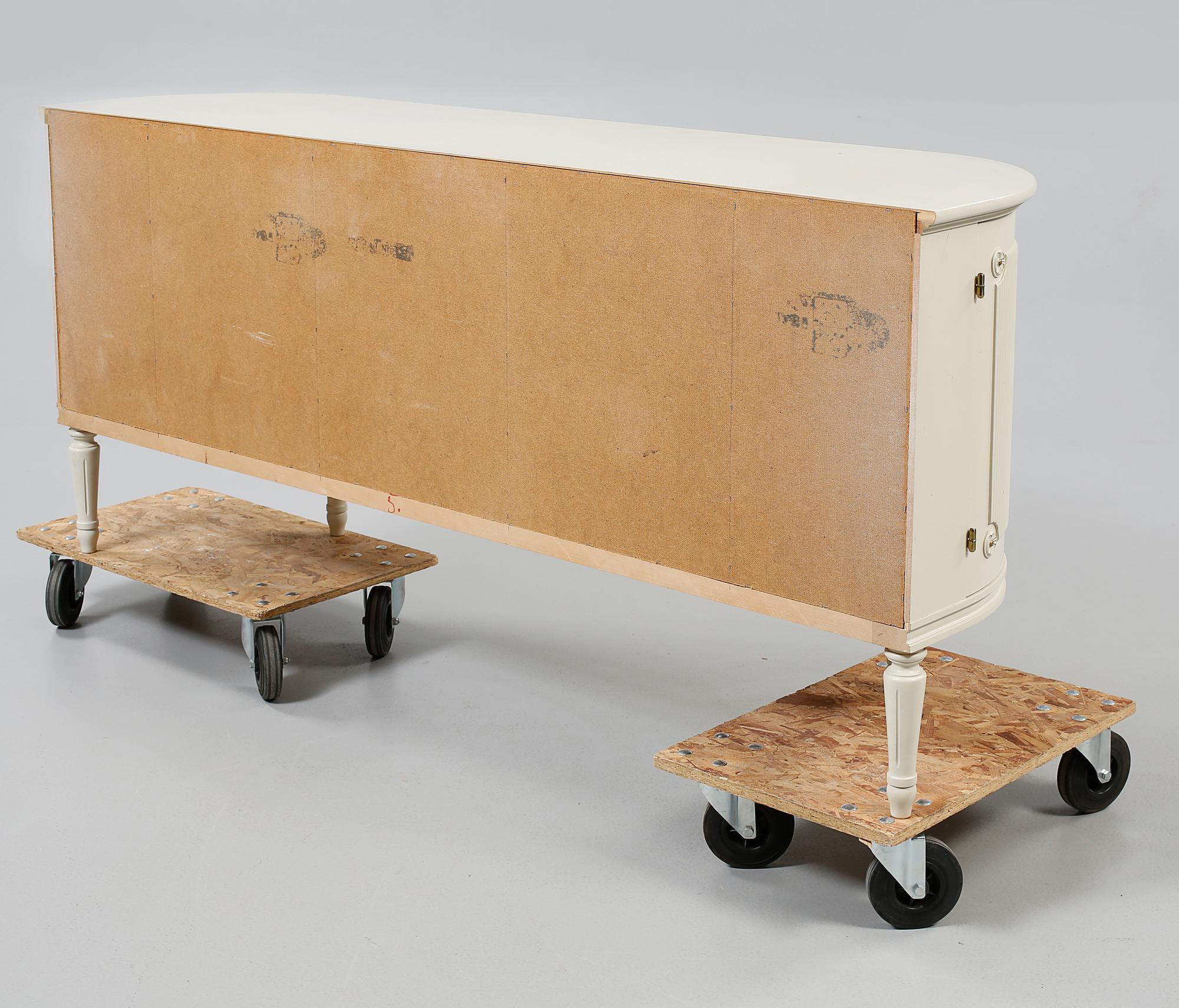 SIDEBOARD, gustaviansk stil, 1900-talets andra hälft.
