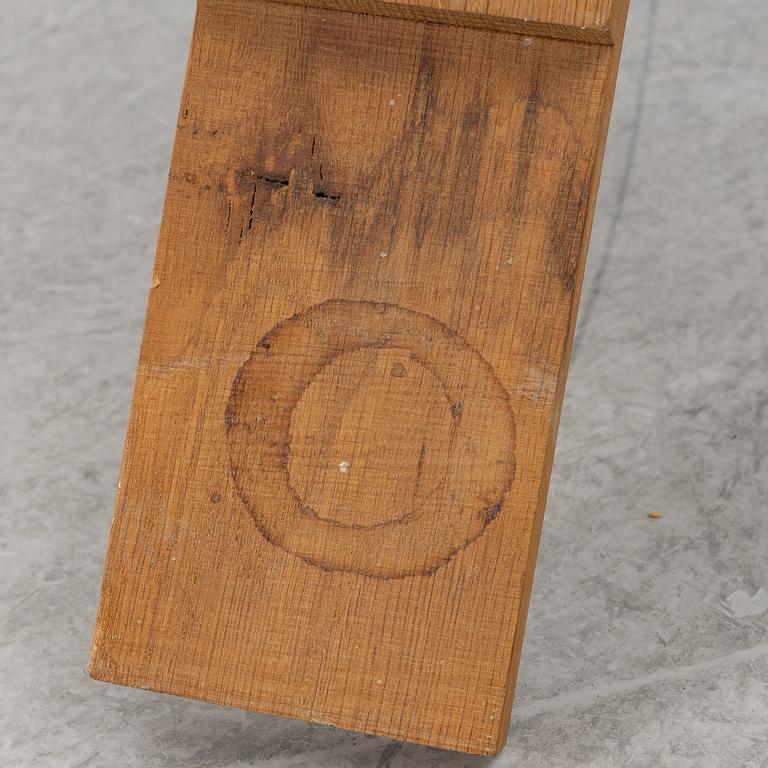 John Kandell, Shelf, "Pilaster", Källemo.