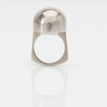 Sigurd Persson, an 18K white gold ring, Stockholm 1965.