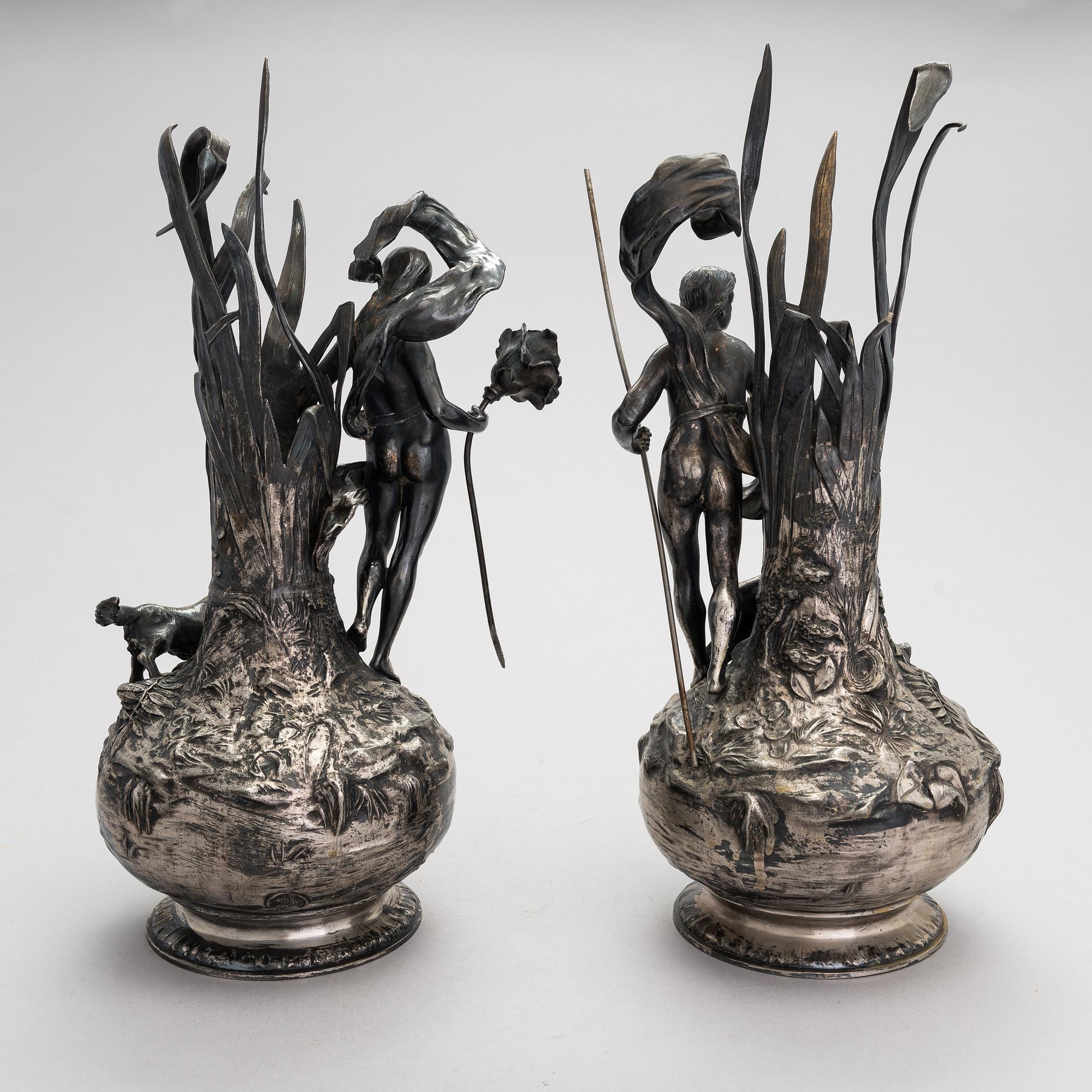 Vaser, 2 st, försilvrad metall, art nouveau, WMF, 1900-talets början.