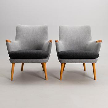 HANS J. WEGNER, FÅTÖLJER, ETT PAR. Modell AP20. Tillverkare A.P. Stolen. 1950-tal.