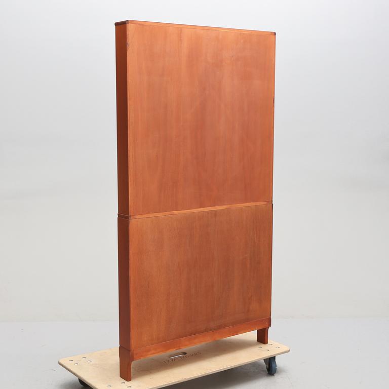 VITRINSKÅP, "Undantaget", Carl Malmsten, 1900-talets andra hälft.