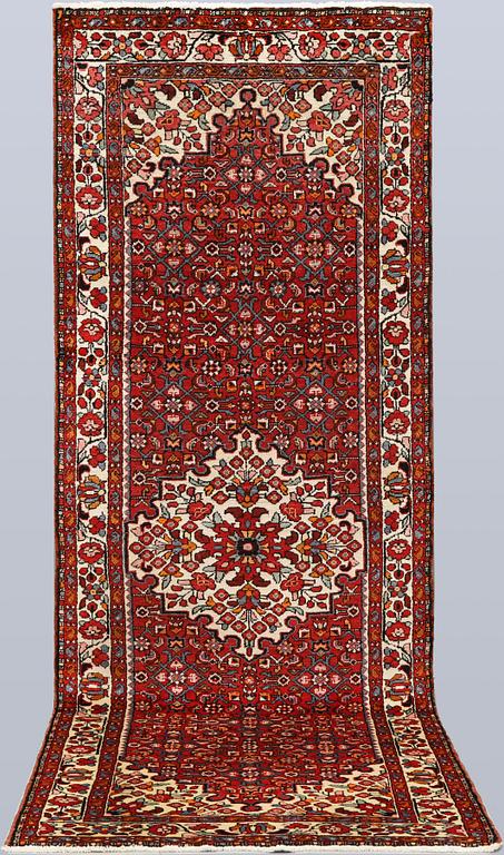 Käytävämatto,  Bakhtiari, n. 294 x 108 cm.