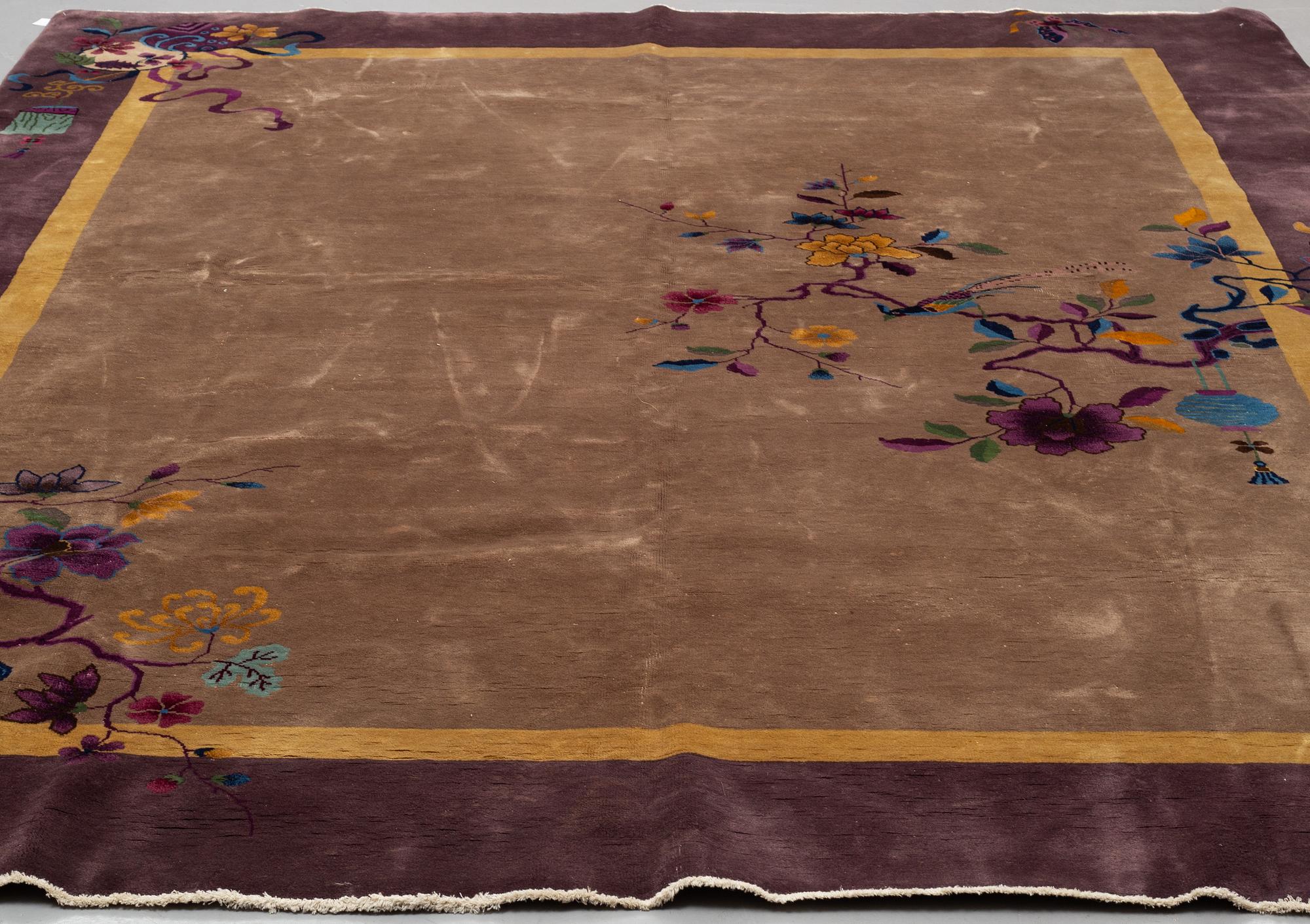 MATTA, semiantik Kina, art deco, ca 355,5 x 269 cm, 1900-talets första hälft.