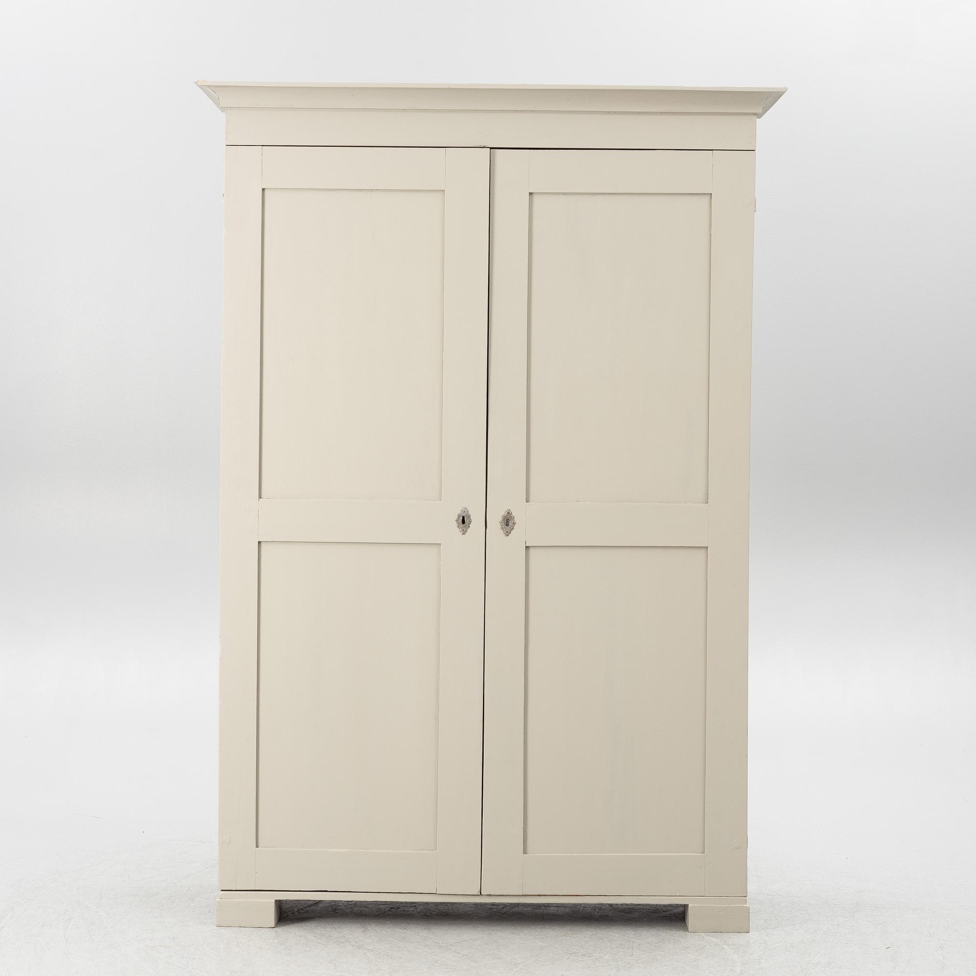 Klädskåp, 1800-talets slut.