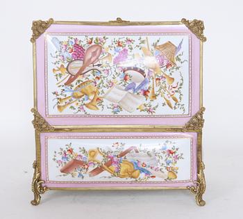 ASK, porslin, 1900/2000-tal.