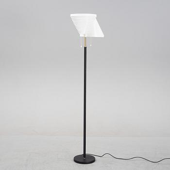 Alvar Aalto, a model 'A810', Artek.