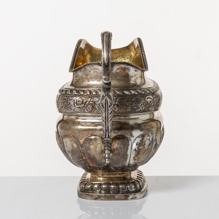 Confectionery bowl and cream jug, low-grade silver, Empire, 19th Century.