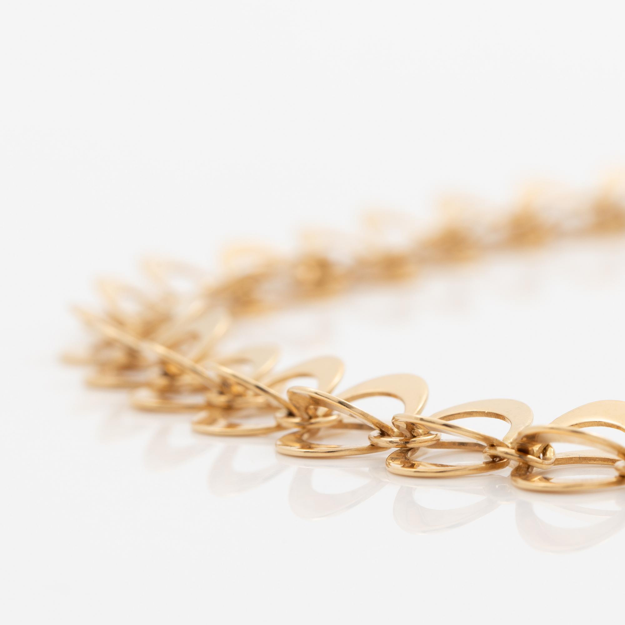 Theresia Hvorslev, a necklace and a bracelet, 18K gold, Falköping 1969.