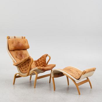 Bruno Mathsson, fåtölj med fotpall, "Pernilla", Dux.