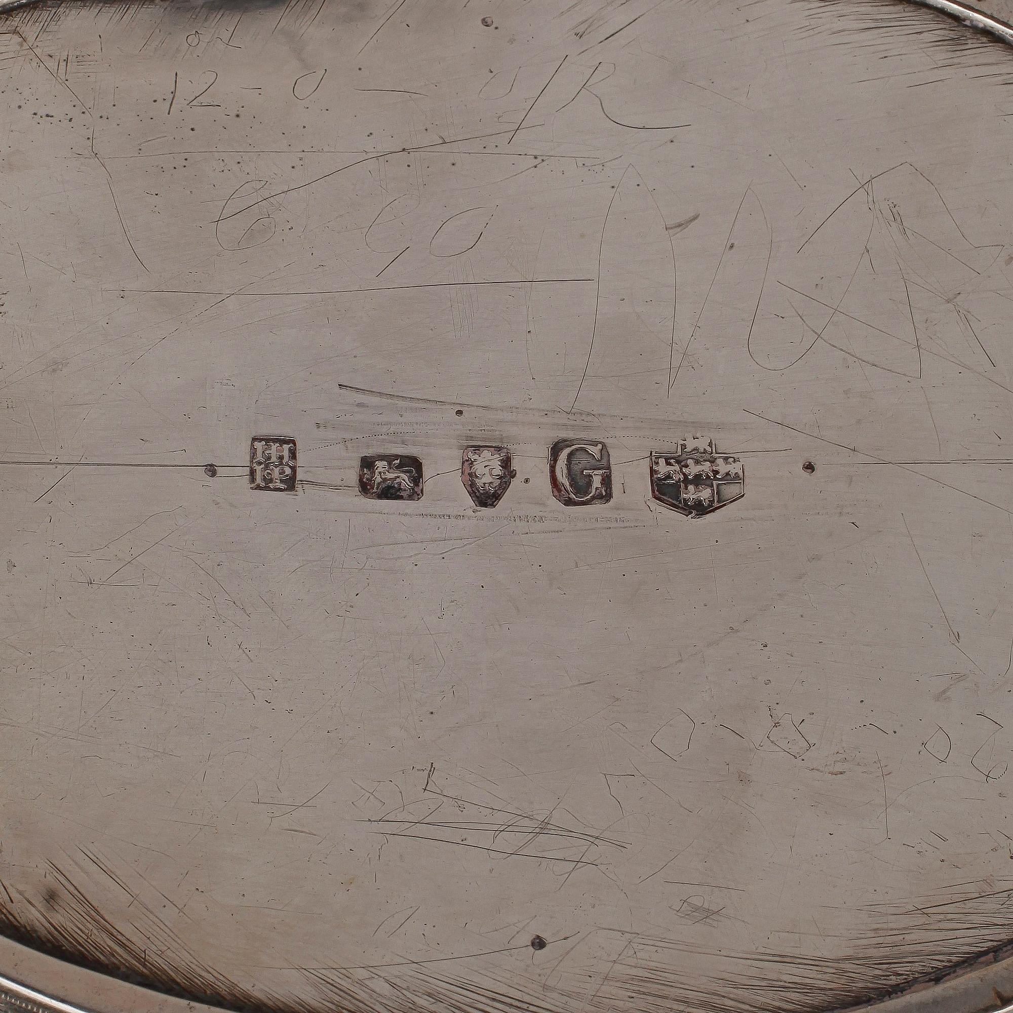 TEKANNA, silver, John Hampston & John Prince, York 1782. Vikt ca 374 gram.