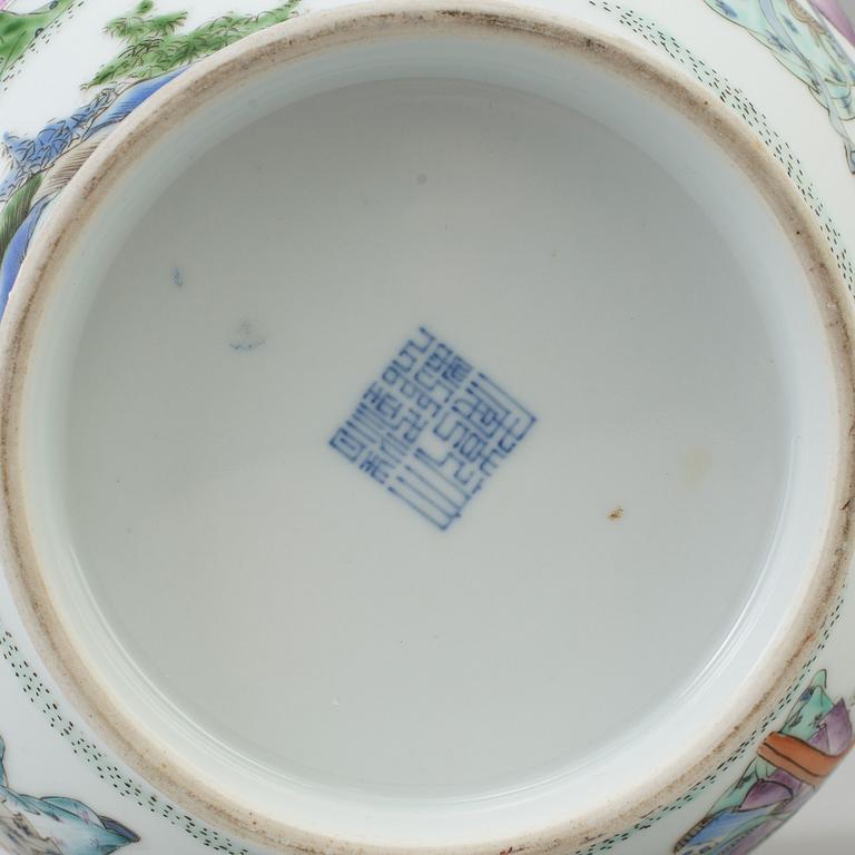 A chinese 20th century famille rose vase, republic style, with Qianlong six character mark.