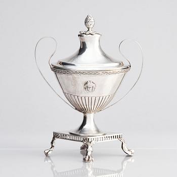 A Swedish silver suger bowl with lid, mark of Olof Sohlberg, Falun 1835.