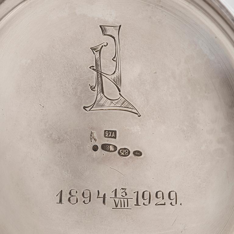 Teglashållare, 3 st, silver, 2XA-artellen S:t Petersburg, och Odessa samt Moskva, 1800-talets slut - 1900-t. början.