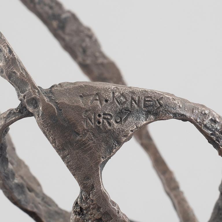 Arne Jones, "Rundlar".