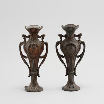 VASER, ett par, jugendstil, 1900-tal.