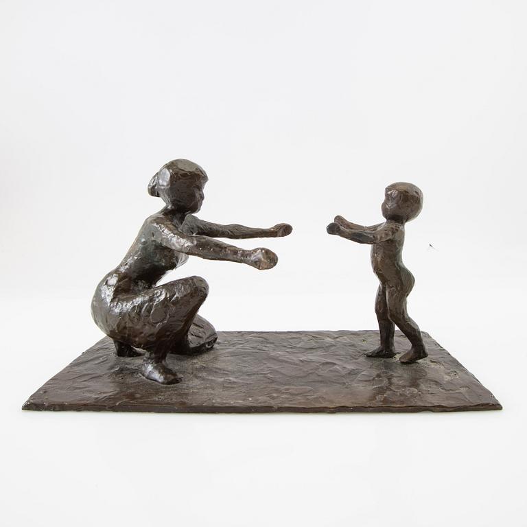 Eva Berggren, skulptur Mor och barn.