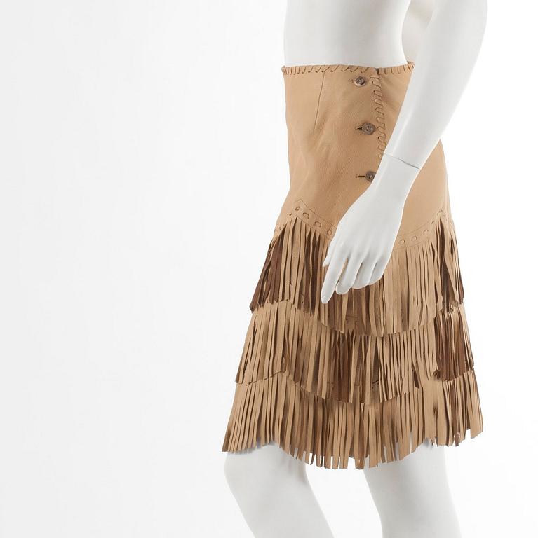 RALPH LAUREN, a beige leather fringe skirt. Size US 4.