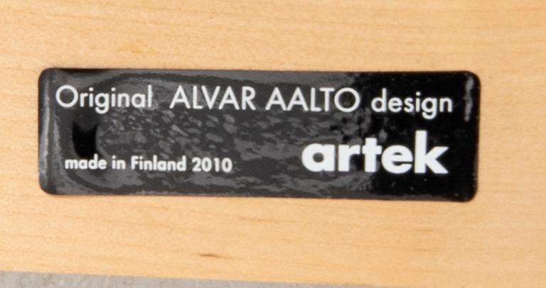 Alvar Aalto, hatthylla/ klädhängare för O.Y. Huonekalu-ja Rakennustyötehdas A.B, 1900-talets mitt.