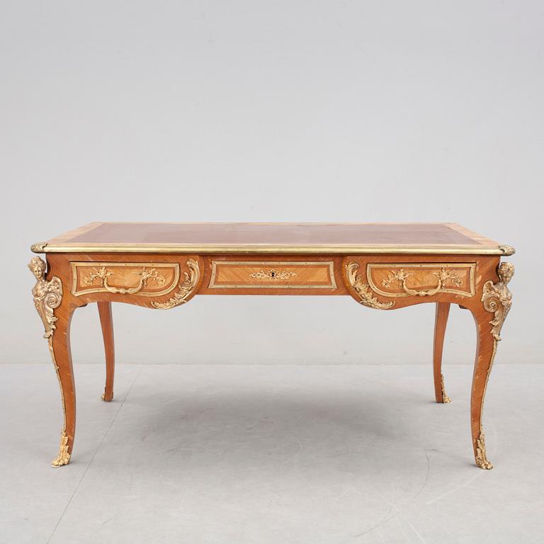 SKRIVBORD, Louis XV-stil, 1900-talets början.