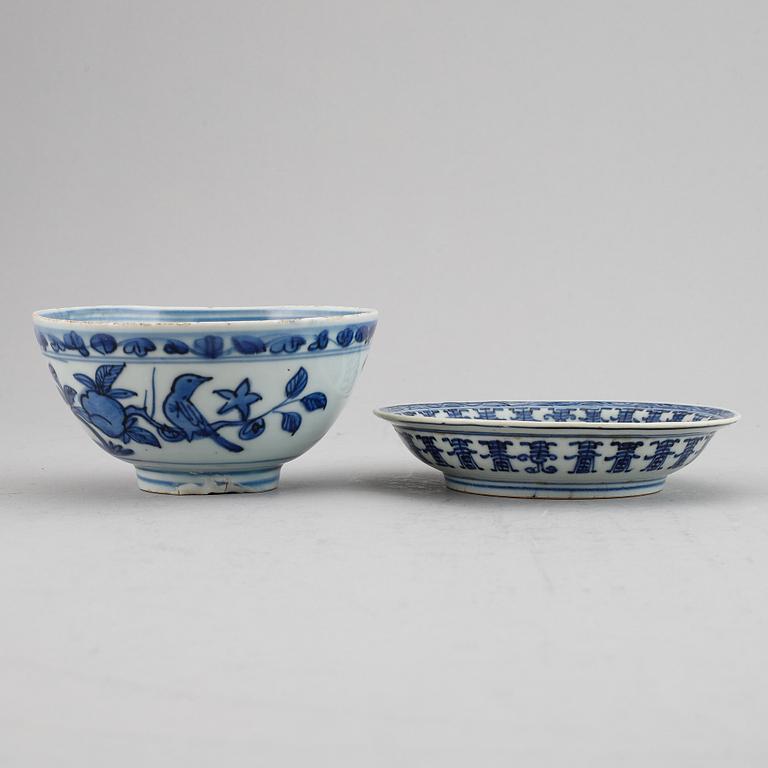 A blue and white bowl and a dish, Ming dynasty (1368-1644).