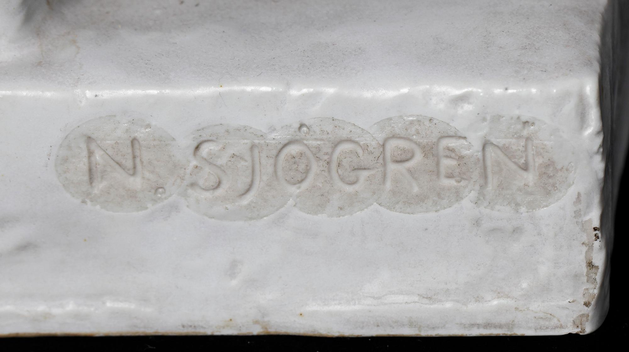 NILS SJÖGREN, skulptur, stengods. Sign.