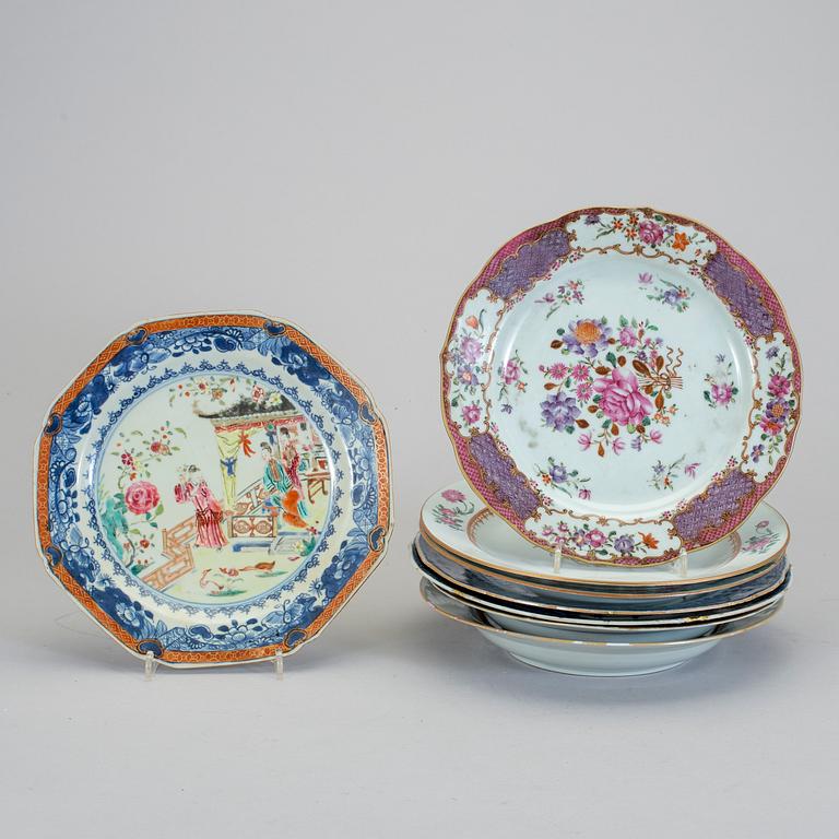 TALLRIKAR, åtta stycken, kompaniporslin. Qingdynastin, Qianlong (1736-95).