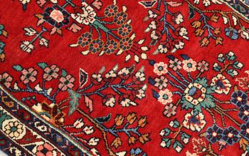 A Hamadan runner, approx. 598 x 95 cm.