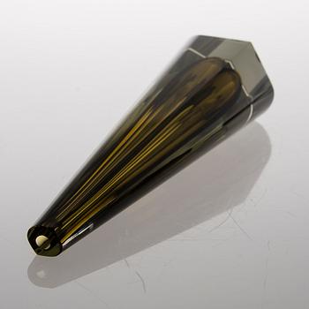 An 'Obelisk' glass sculpture signed K. Franck, Nuutajärvi Notsjö -62.