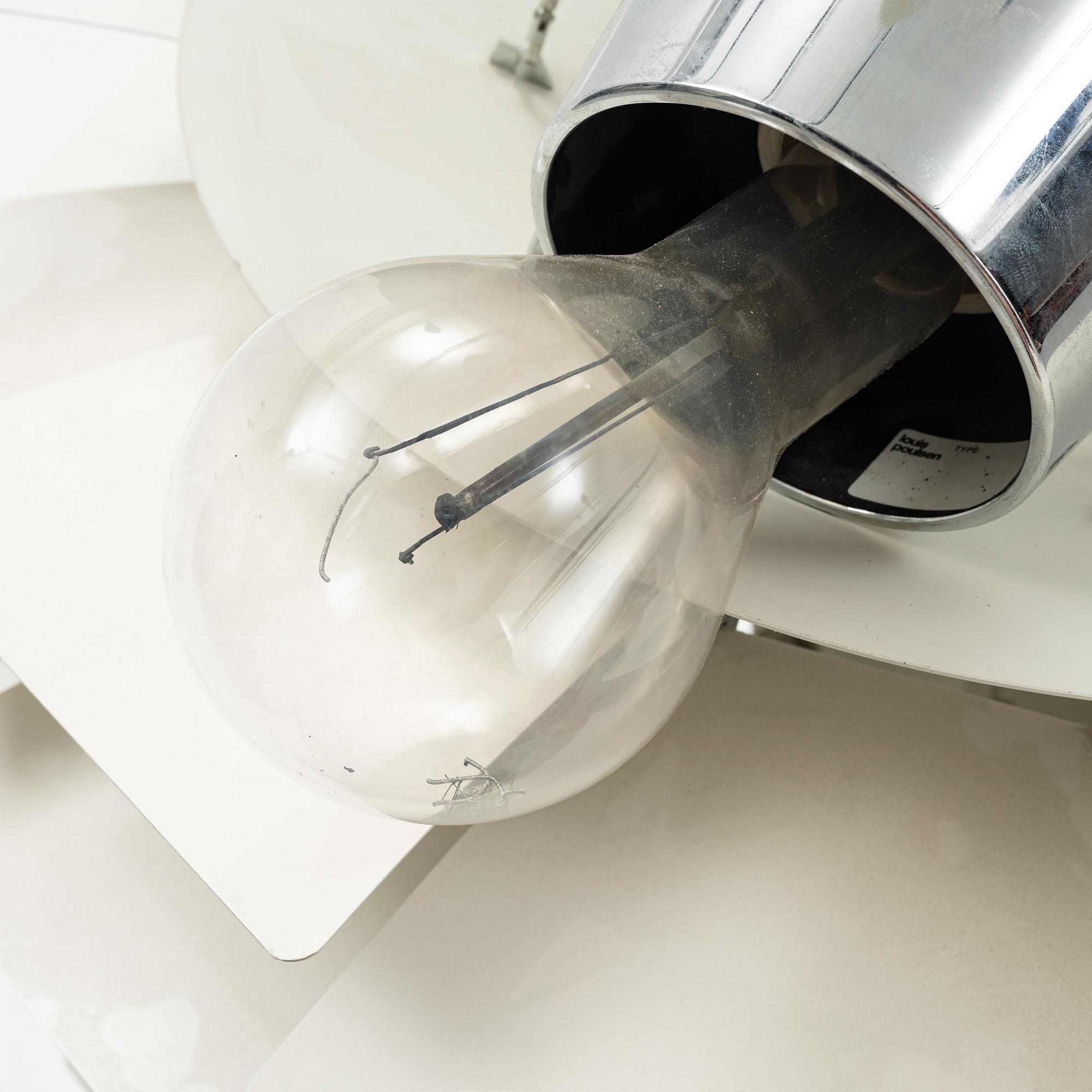 Poul Henningsen, taklampa "PH-Kotte / PH Artichoke", Louis Poulsen, Danmark.