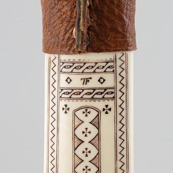 Torsten Fankki, a reindeer horn knife.