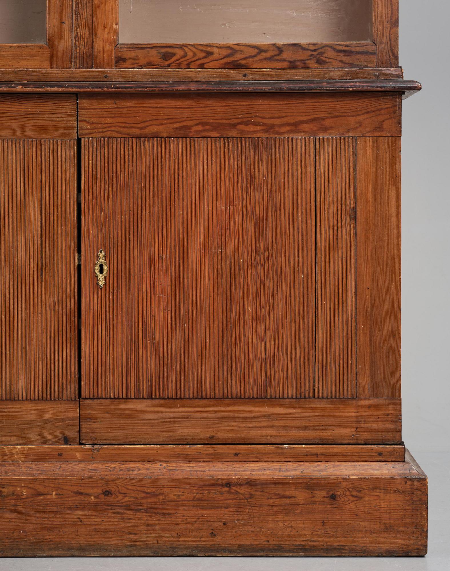A pair of late Gustavian book cabinets, late 18th century.