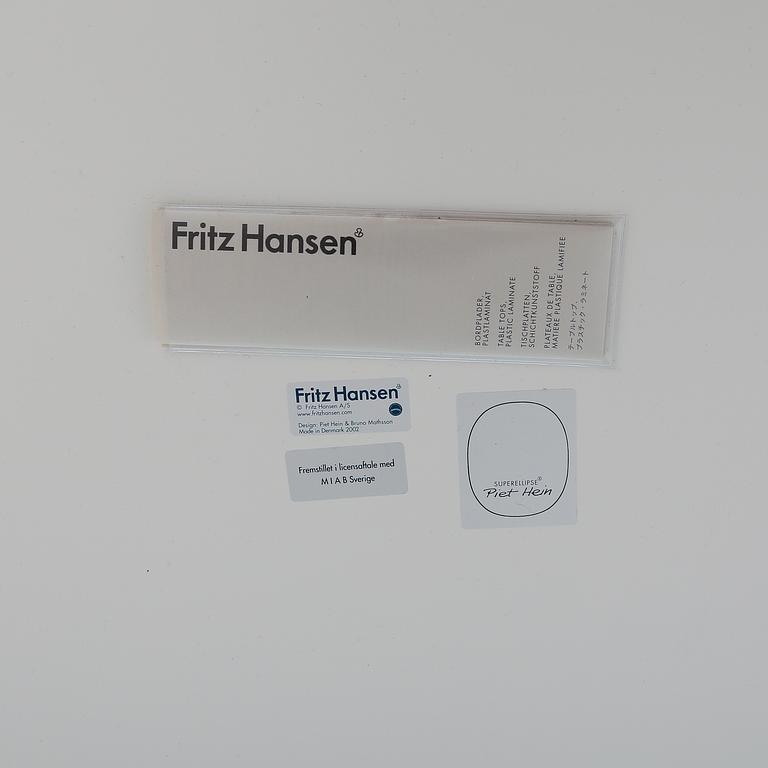 MATBORD, "Superelips", Design Bruno Mathsson och Piet Hein för Fritz Hansen, 2002.
