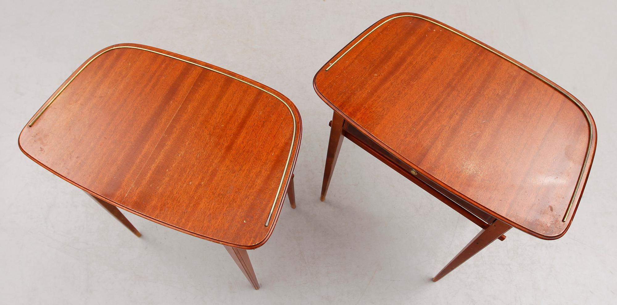 SÄNGBORD, 1 par, 1900-talets mitt.