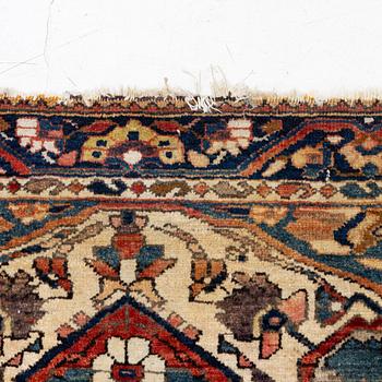 Carpet, semi-antique Chahamahal  Bakhtiari, approx. 220 x 155 cm.