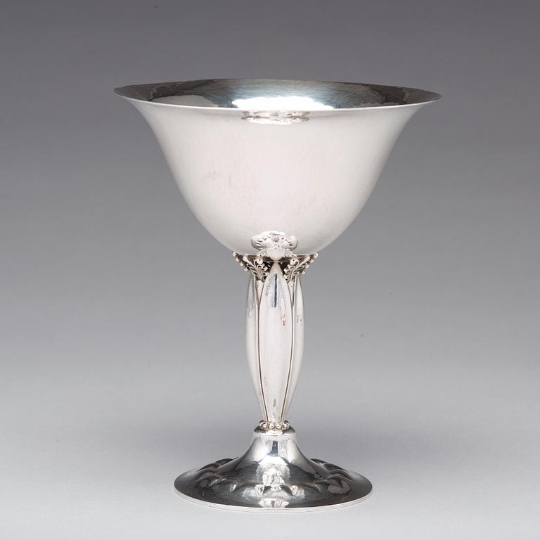 Georg Jensen, skål på fot, Köpenhamn 1925-32, sterling, design nr 446.