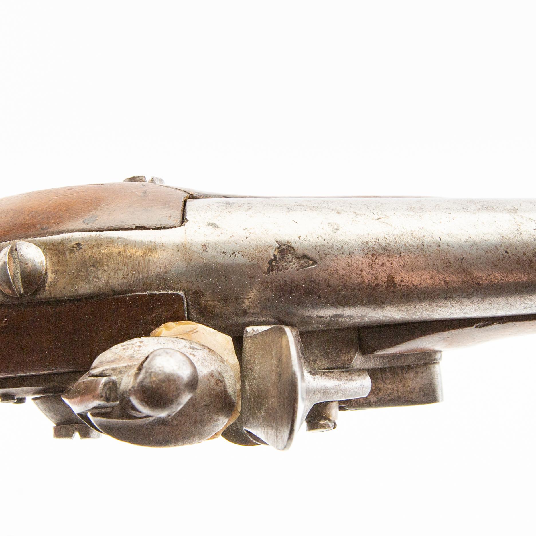 Flintlåspistoler, två stycken, arabisk märkning, 1700-/1800-tal.