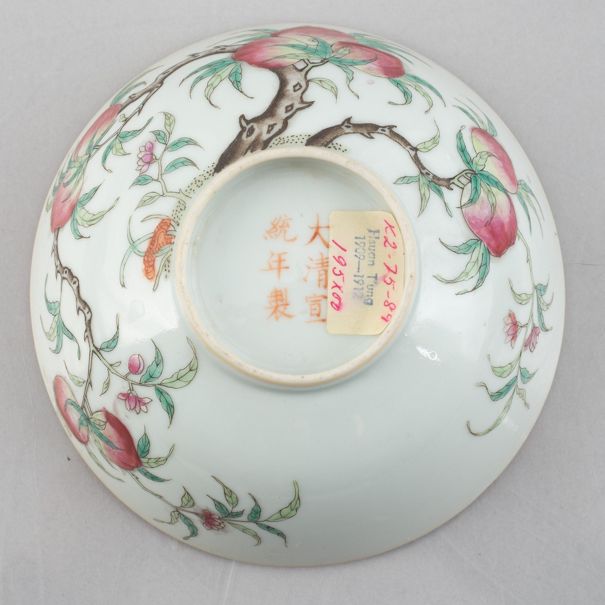 Skålar, fem stycken, porslin, Kina, 1900-tal.