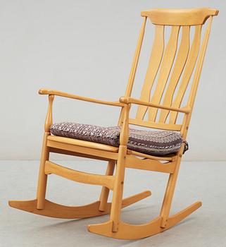 GUNGSTOL, design Carl Malmsten, brännmärkt.