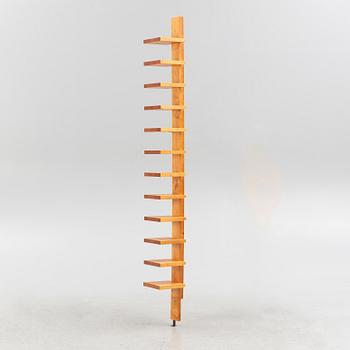 John Kandell, hylla, ”Pilaster”, Källemo, 1900-talets slut.